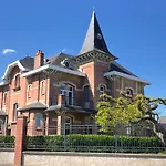 Maison De Maitre Dans Un Village A La Campagne * Origny-en-Thierache