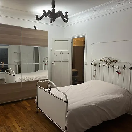 Maison De Maitre Dans Un Village A La Campagne